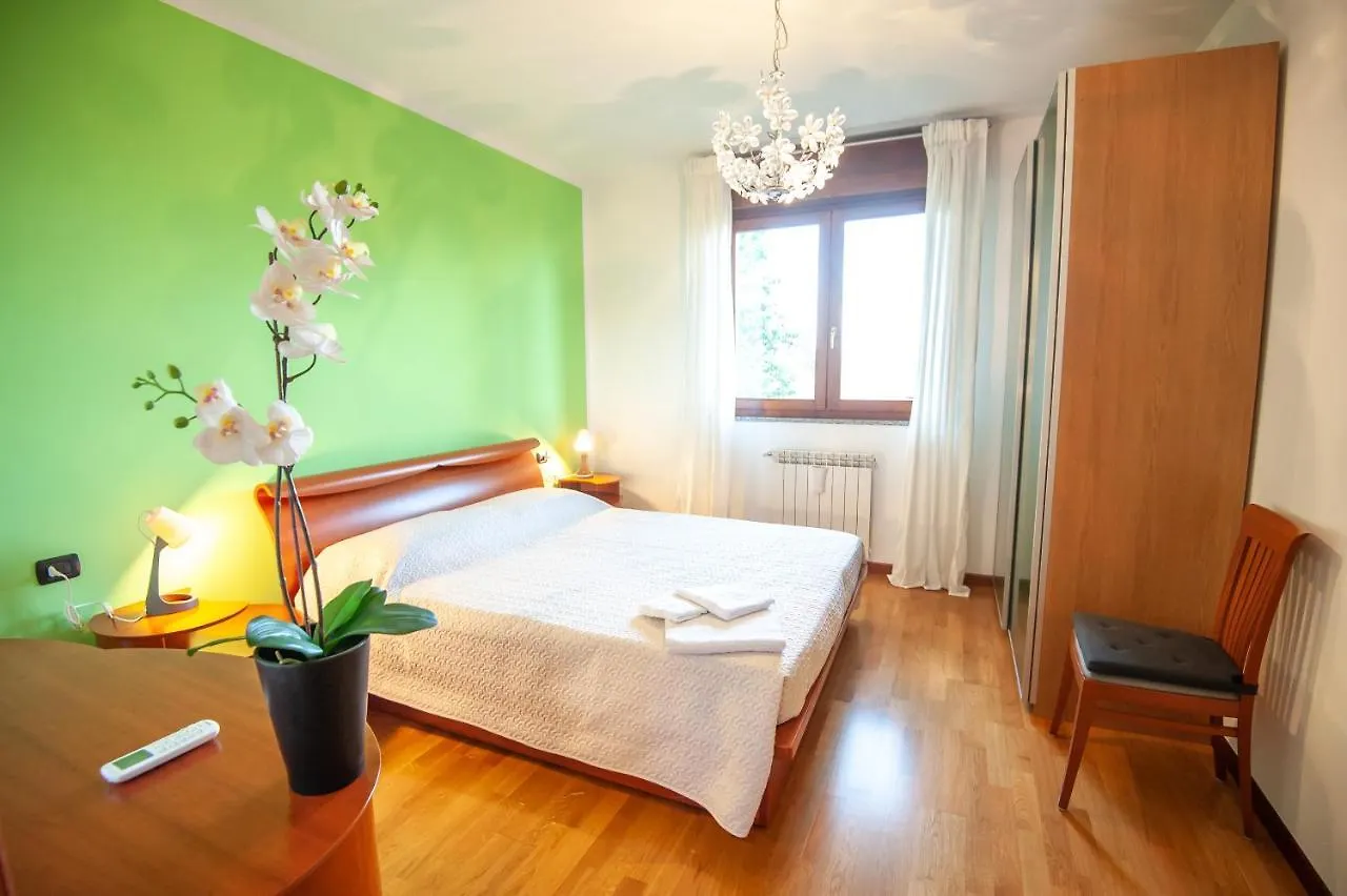 Monica Casa Vacanza Busto Arsizio 0*,  Italy